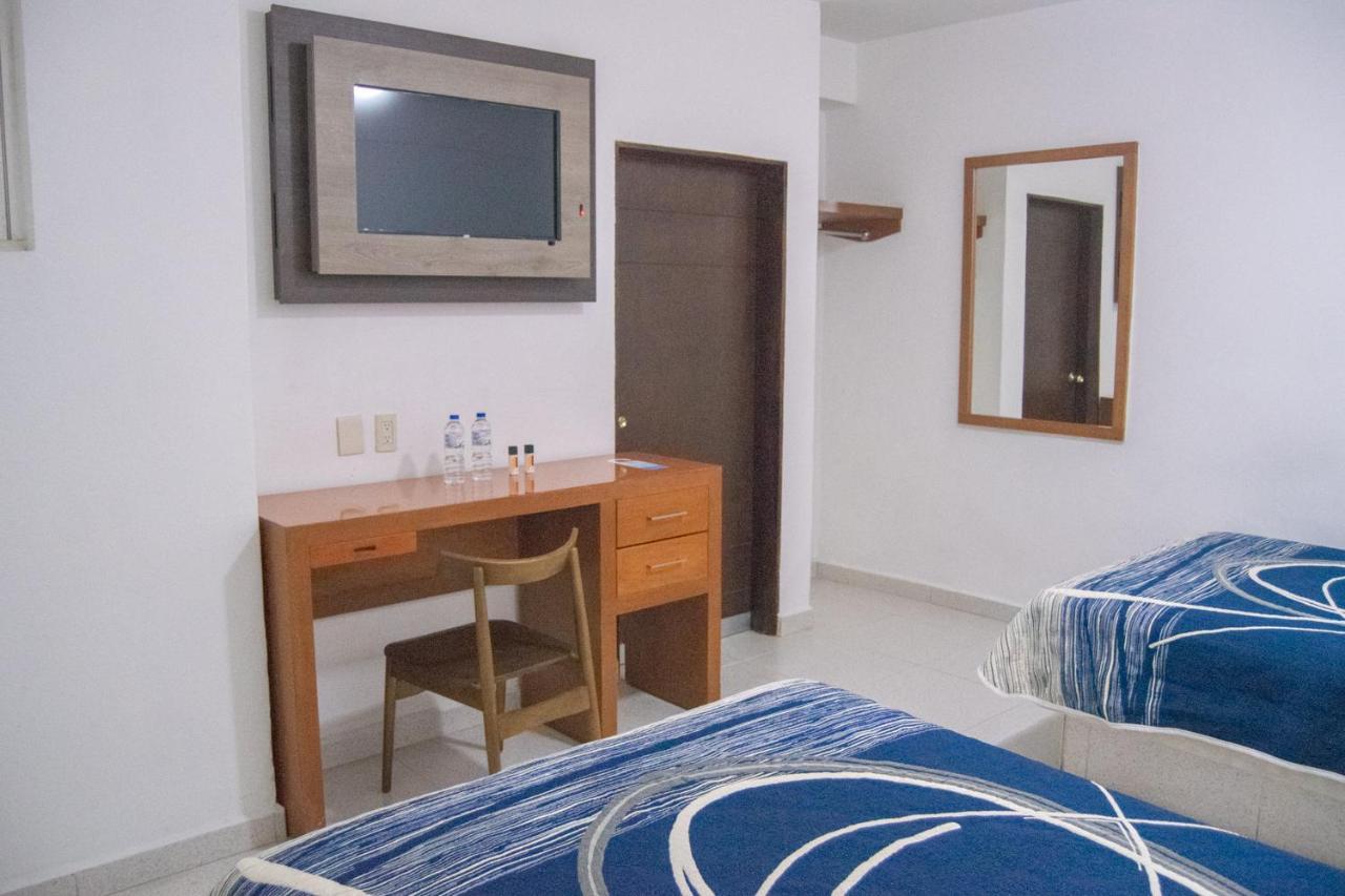 Hotel Niza Zona Piel เลออน ภายนอก รูปภาพ