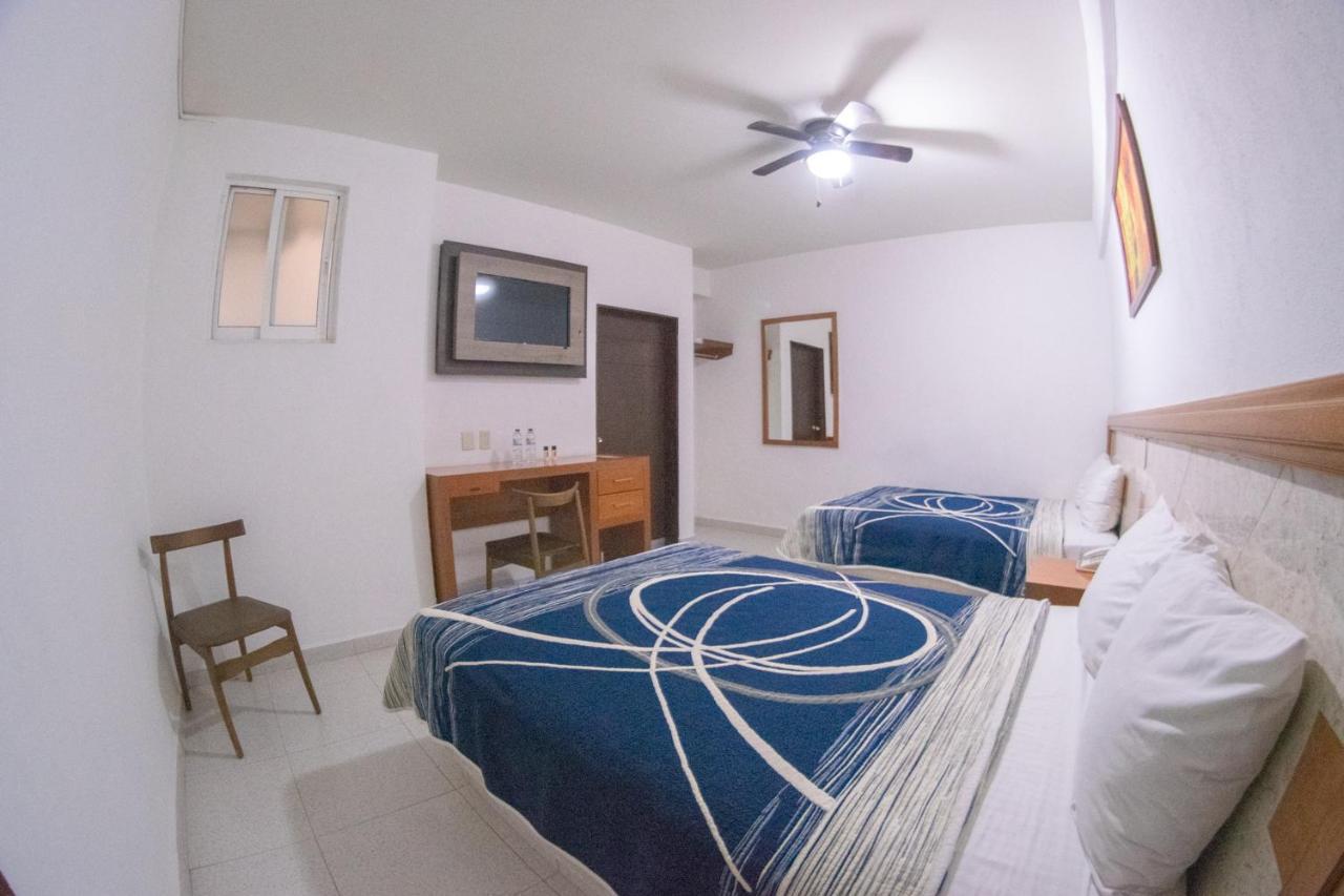 Hotel Niza Zona Piel เลออน ภายนอก รูปภาพ