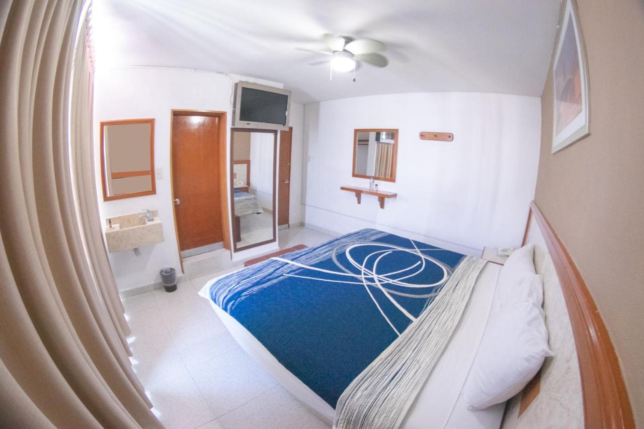 Hotel Niza Zona Piel เลออน ภายนอก รูปภาพ