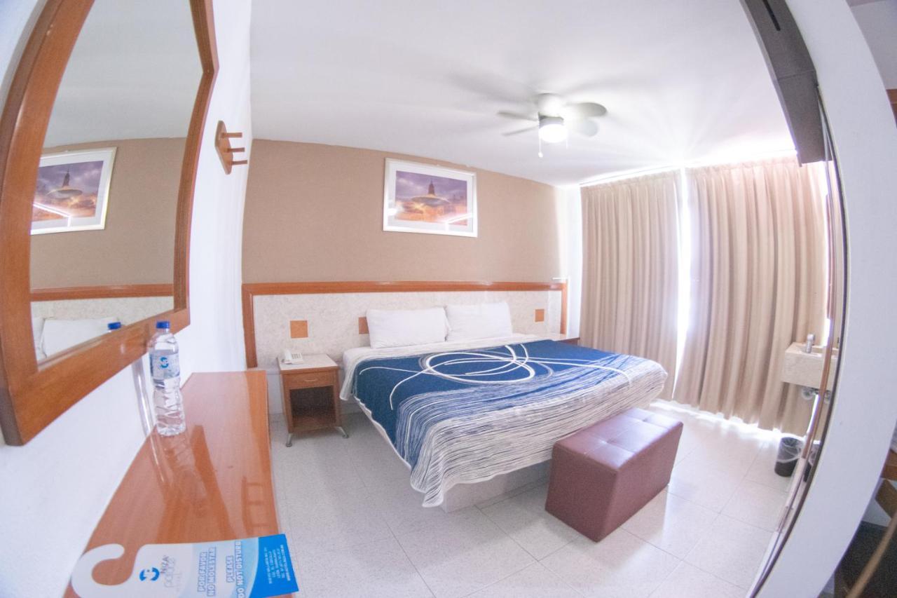 Hotel Niza Zona Piel เลออน ภายนอก รูปภาพ